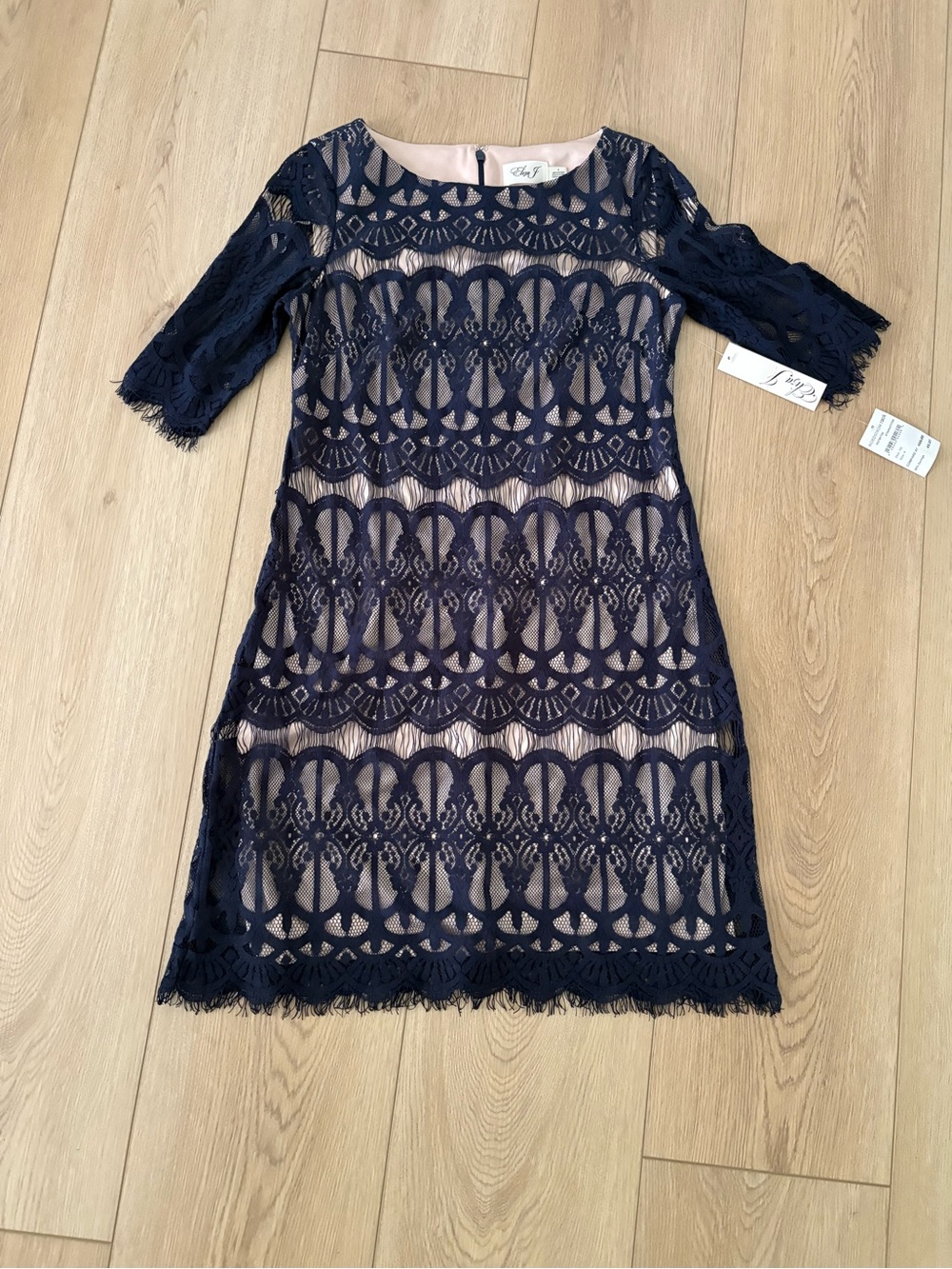 NWT Women’s Eliza J Navy Lace Dress Size 4